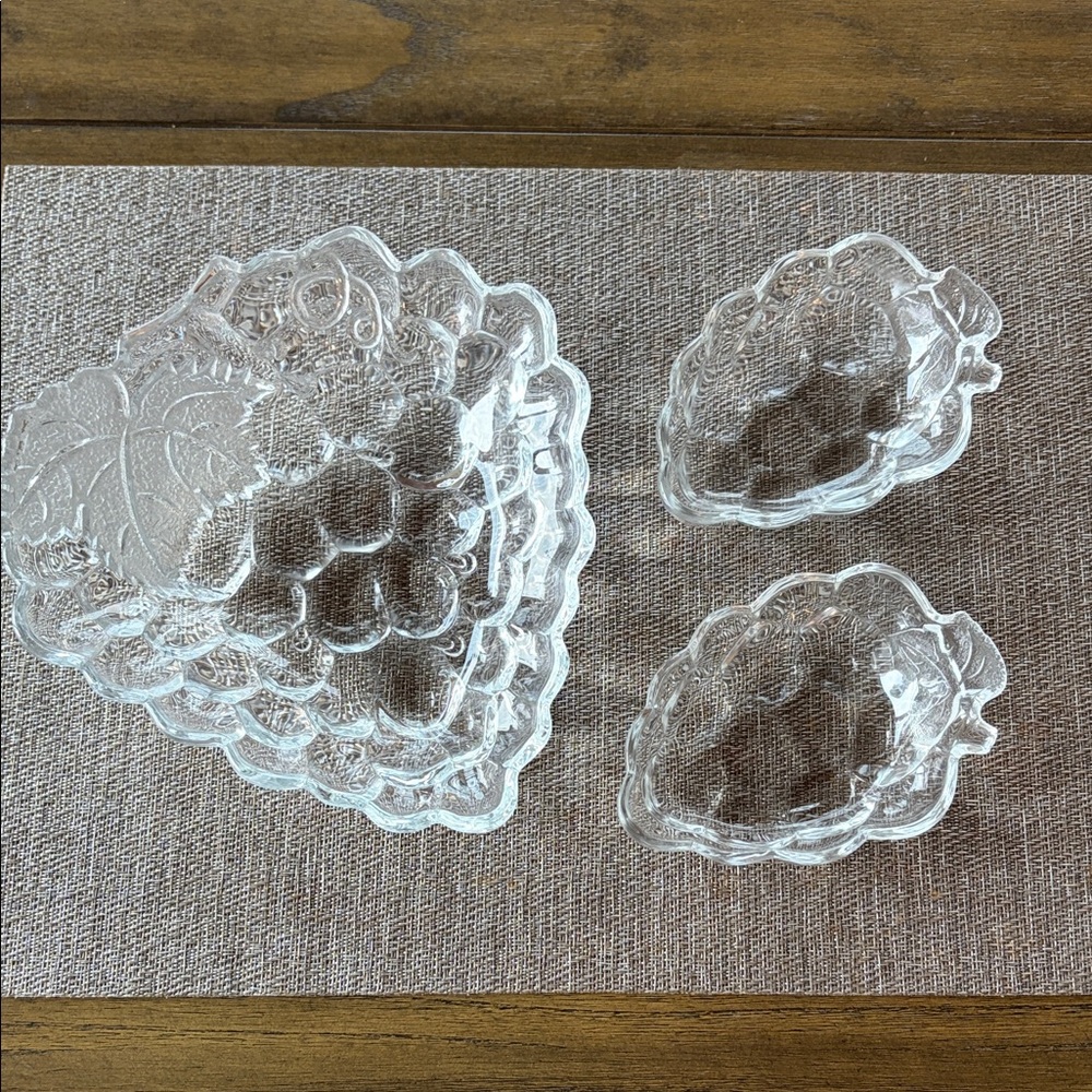 Vintage Set of 3 Grape Cluster Bowls 1 Large 2 Small Harvest Wine Tablescape